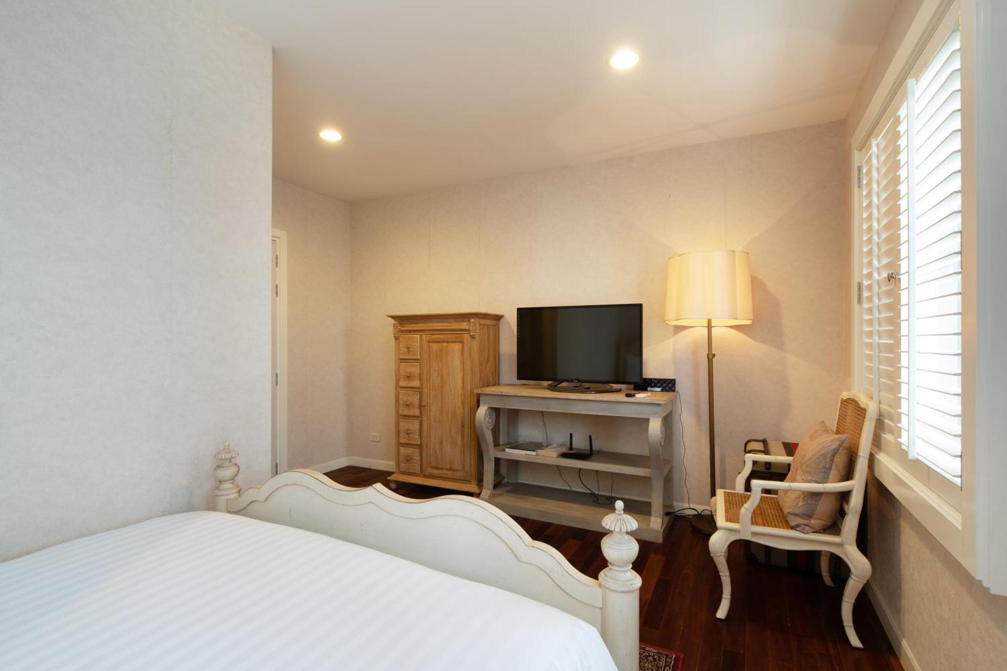 Inhome Luxury By Kitty