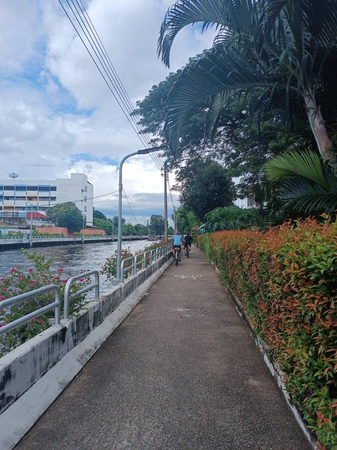 Baan Chay Sala, 2 Bedrooms House Near Airport Nhà nghỉ *