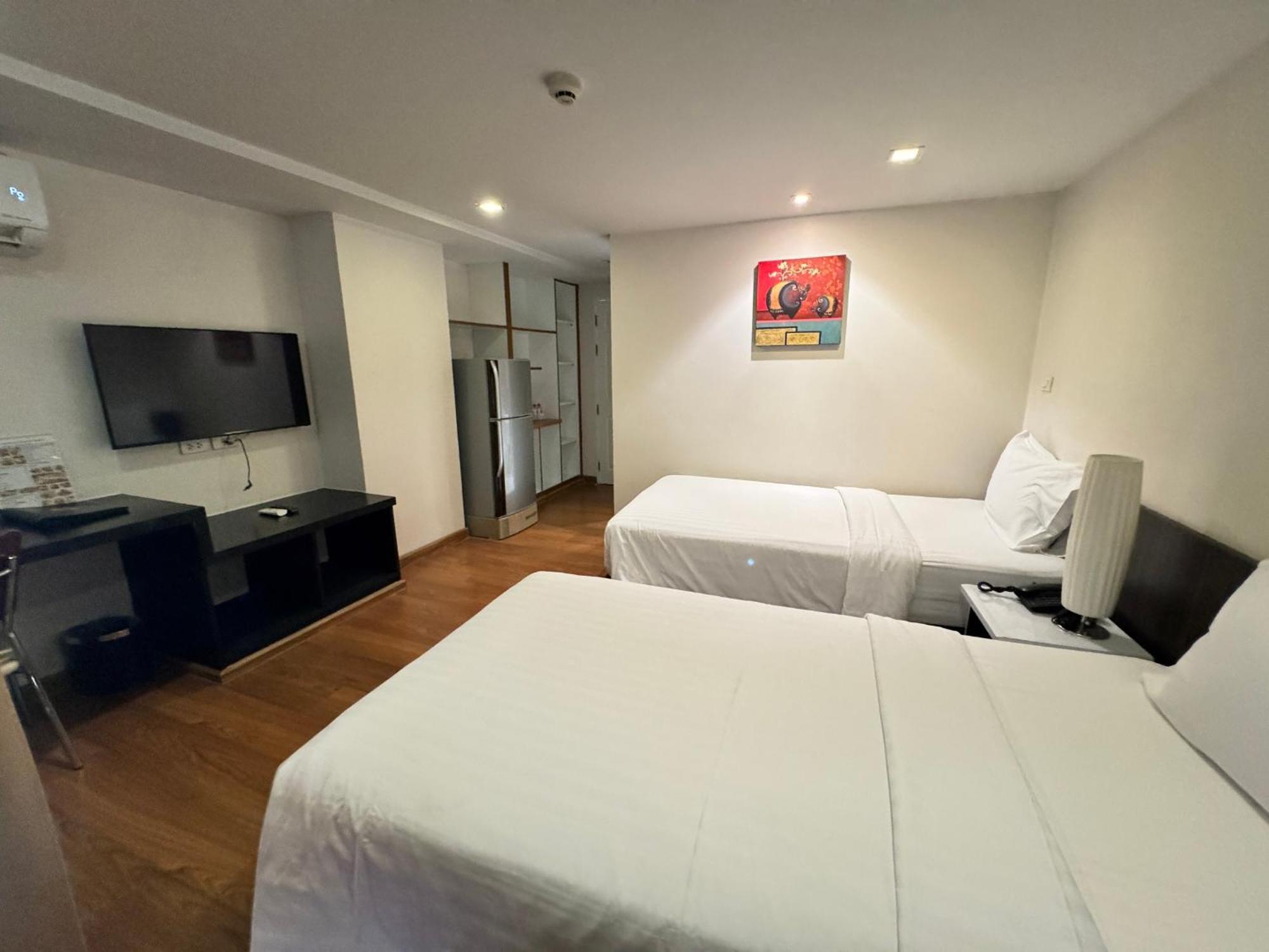 I Sathorn Hotel 3*