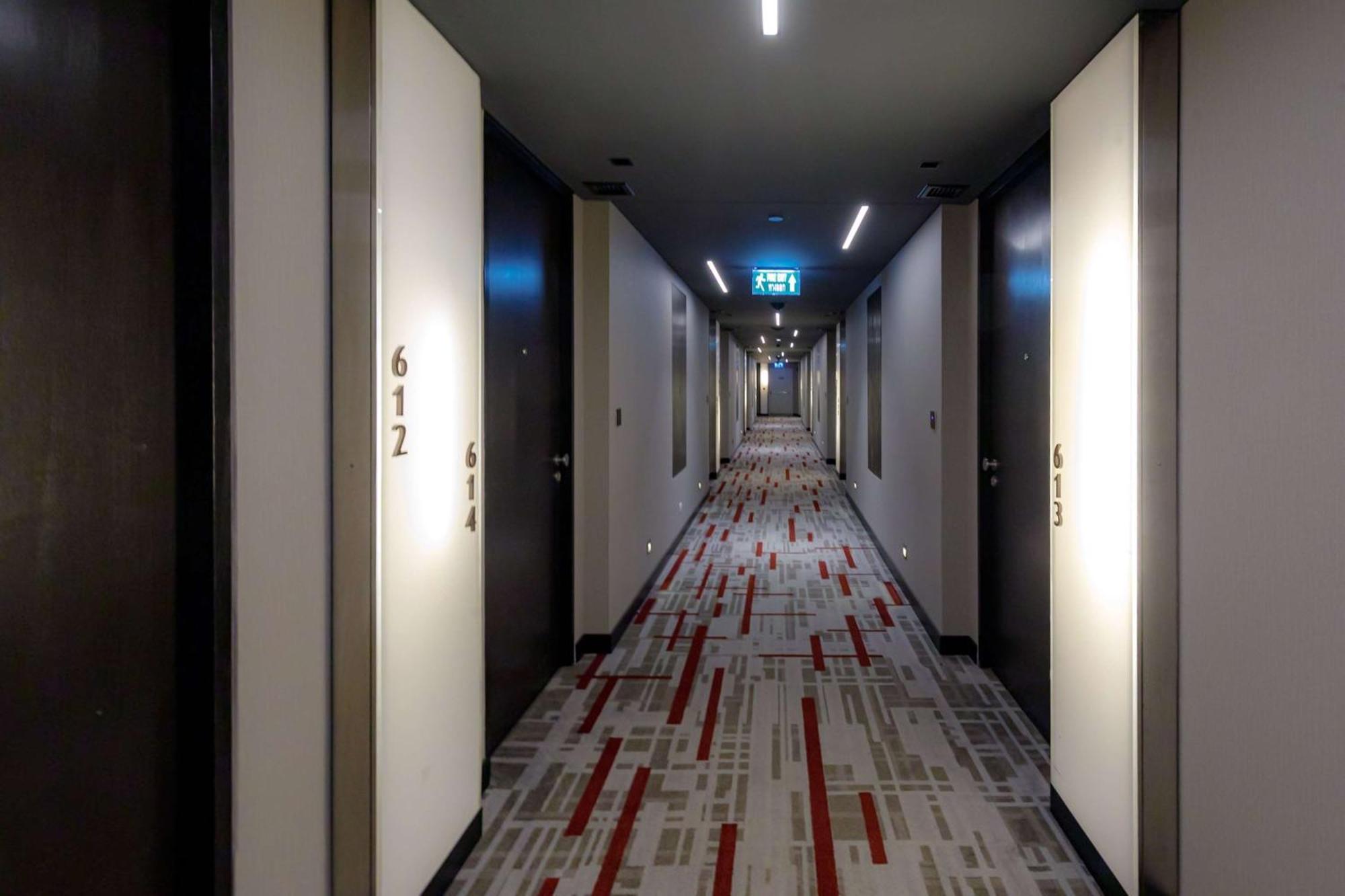 Hotel Park Plaza Soi 18