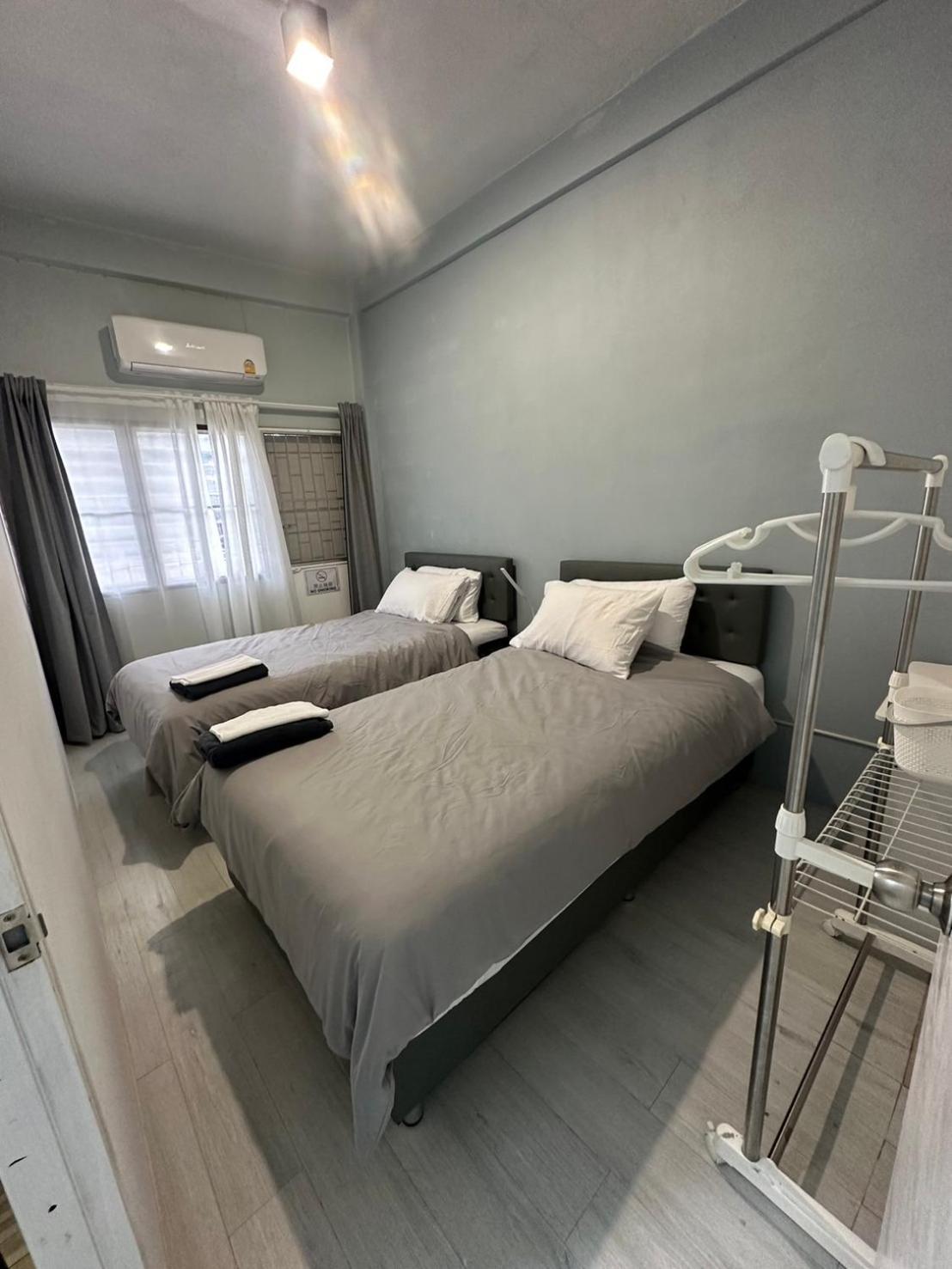 Bee House 172 Only 300m To Bts Talat Phlu *
