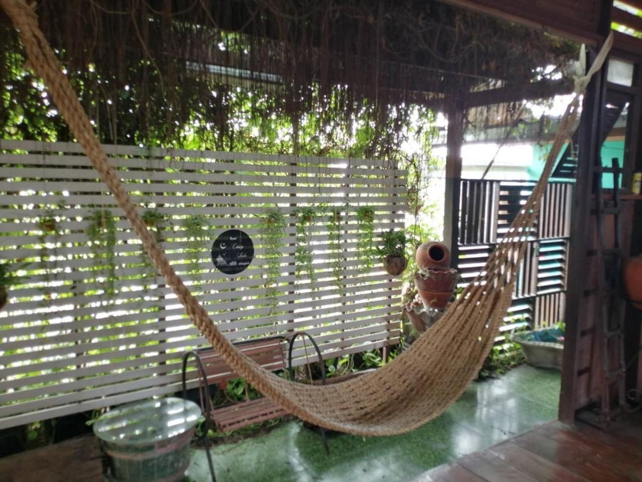 Baan Chay Sala, 2 Bedrooms House Near Airport Nhà nghỉ Bangkok