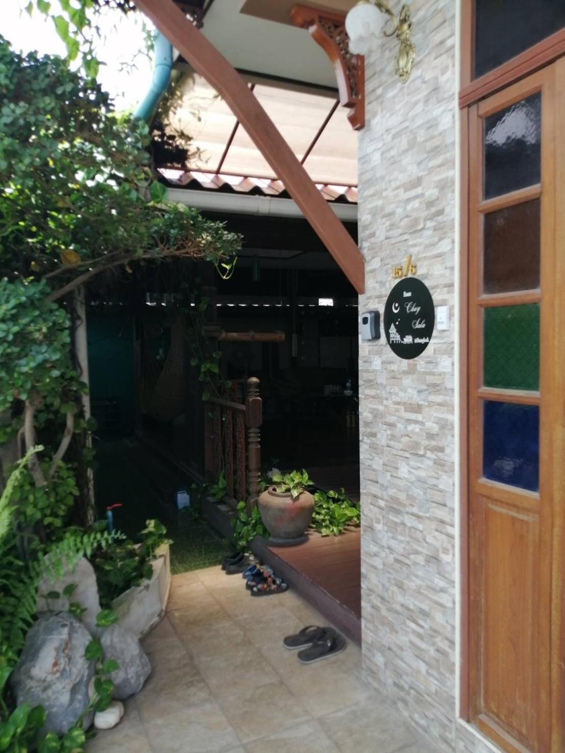 Nhà nghỉ Baan Chay Sala, 2 Bedrooms House Near Airport Bangkok