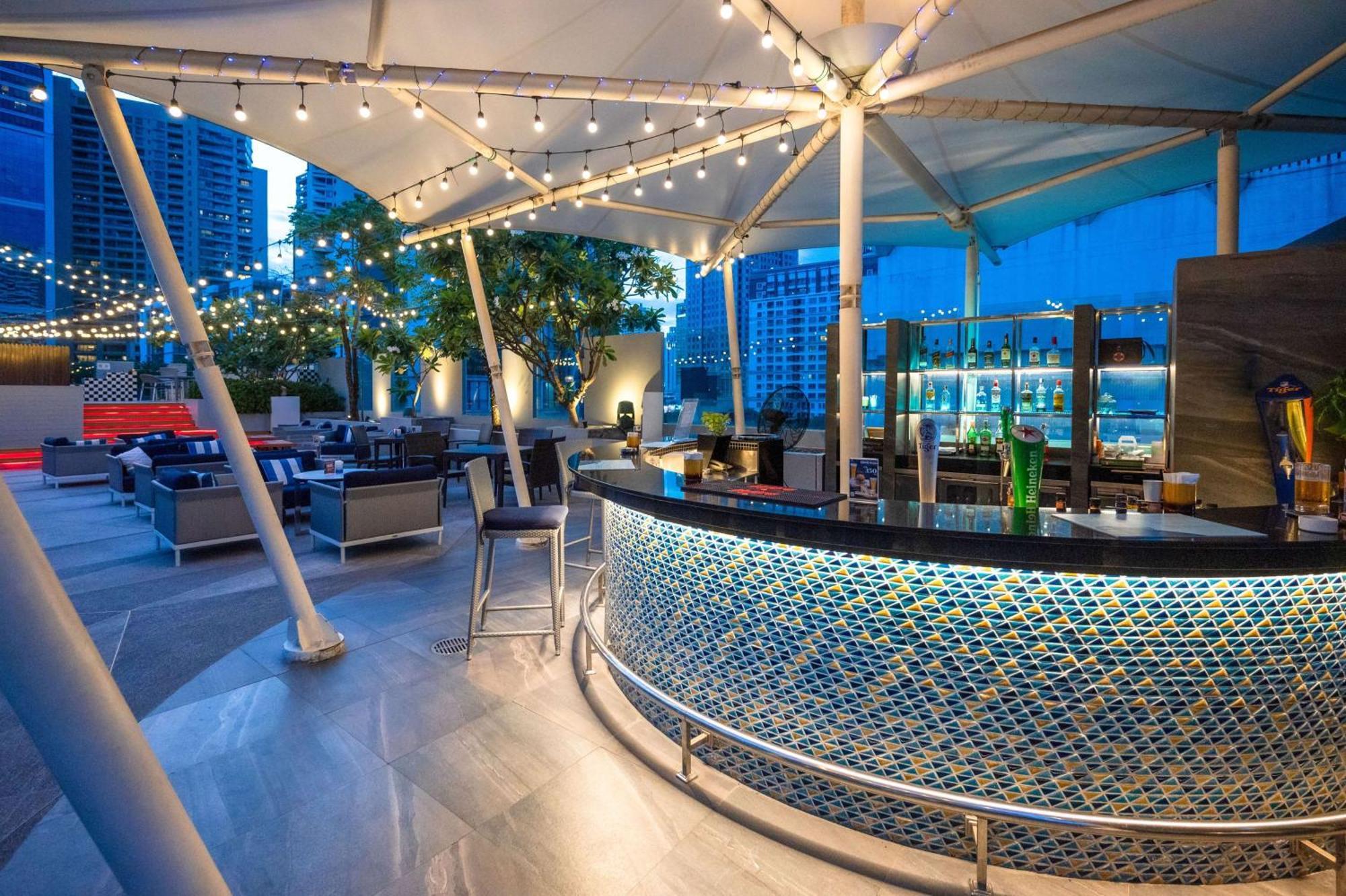 Hotel Park Plaza Soi 18 4*