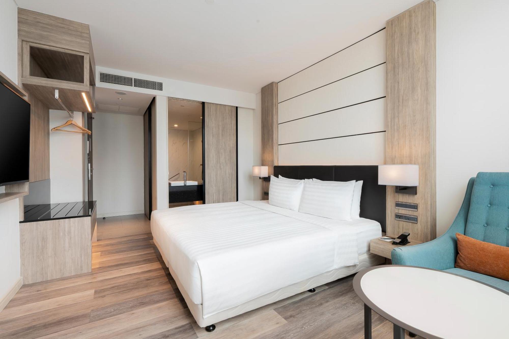 Khách sạn Solaria Nishitetsu 4*