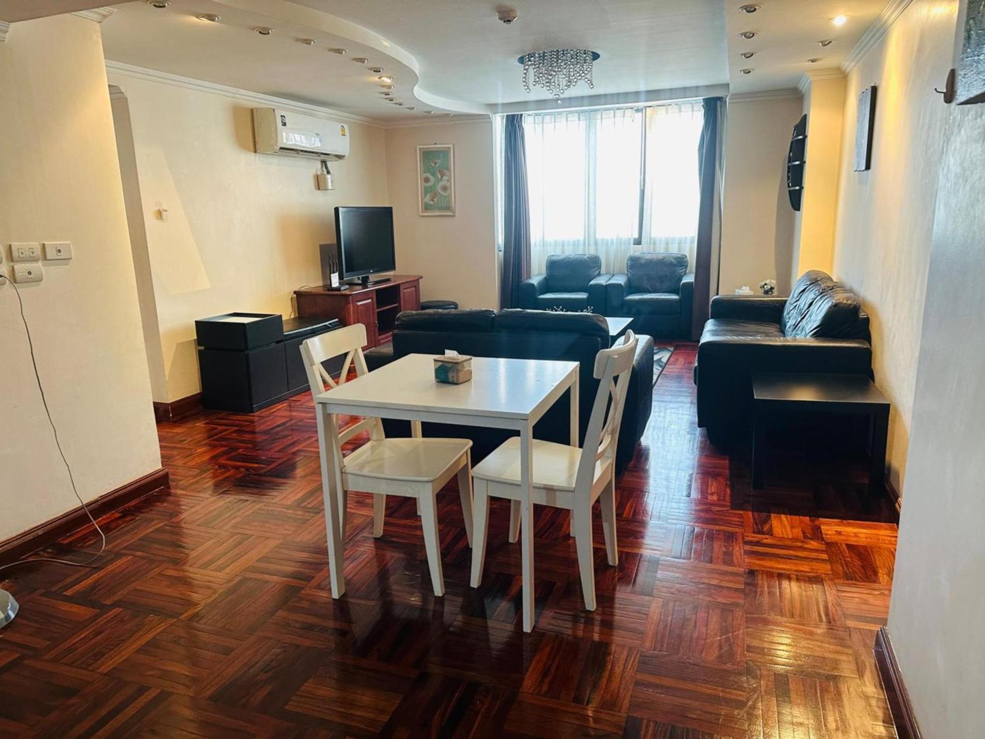 Omni Tower - Direct Apartment Bangkok