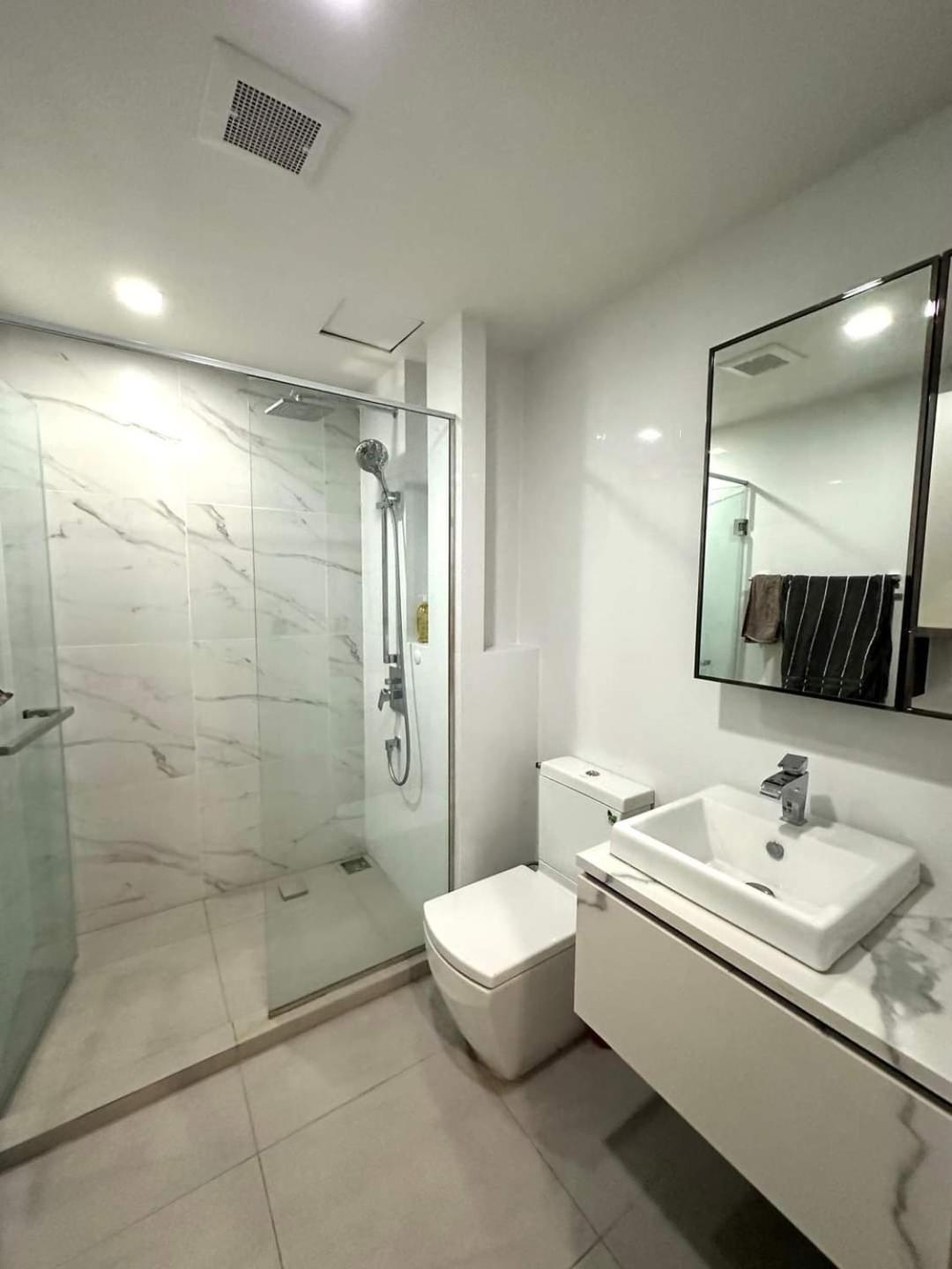 Luxury 1 Bedroom,ramkamheang Apartment