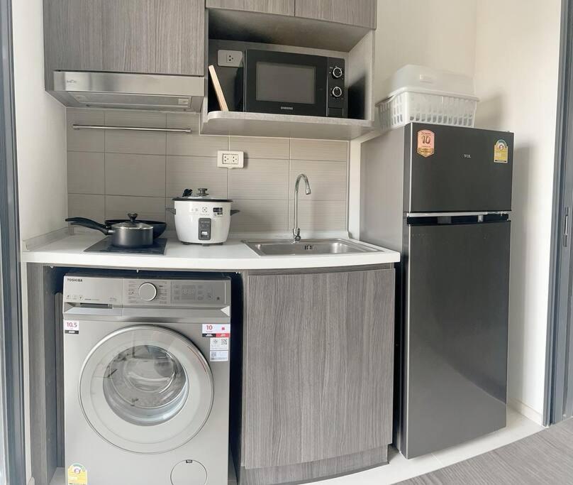 Urban 1br High Floor View Bts Udomsuk Apartment Bangkok