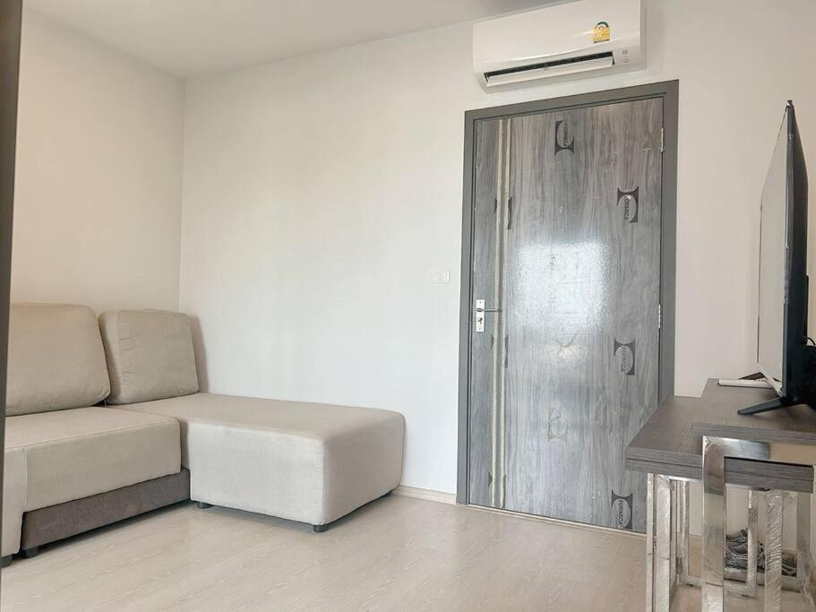 Urban 1br High Floor View Bts Udomsuk