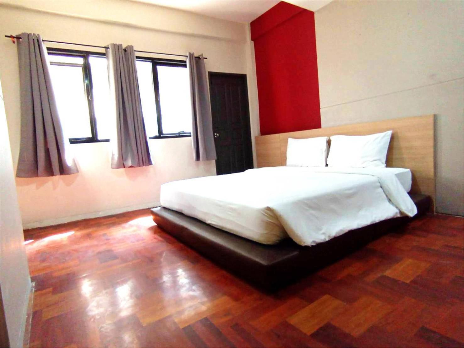 Go Silom Bts Surasak X โกอินน์ สีลม บีทีเอส สถานีสุรศักดิ์ Apartamento Banguecoque