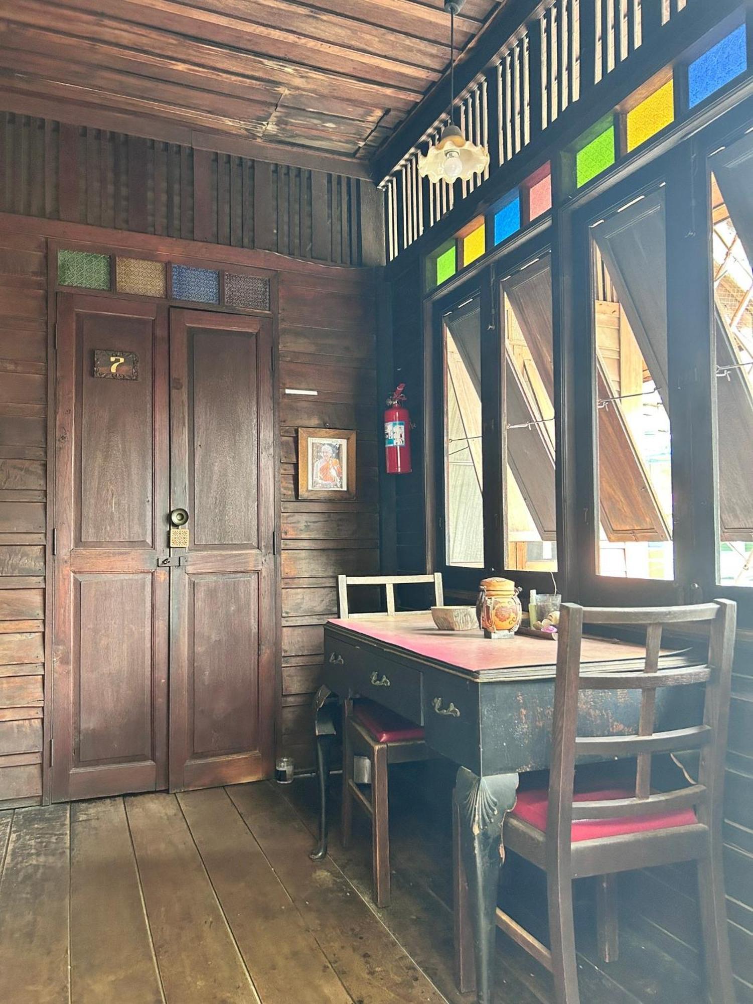 Chest's Place * Bangkok