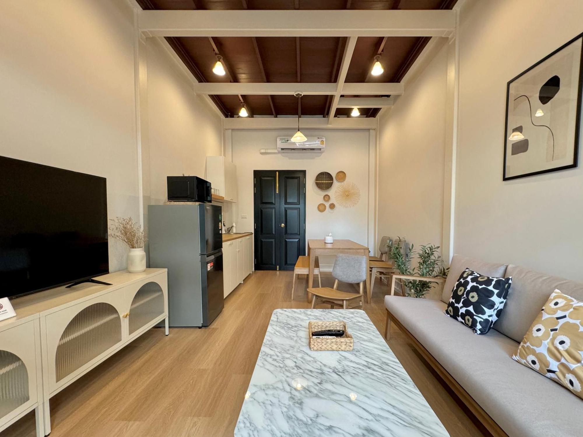 Urban Escape House - China Town Holiday home Bangkok