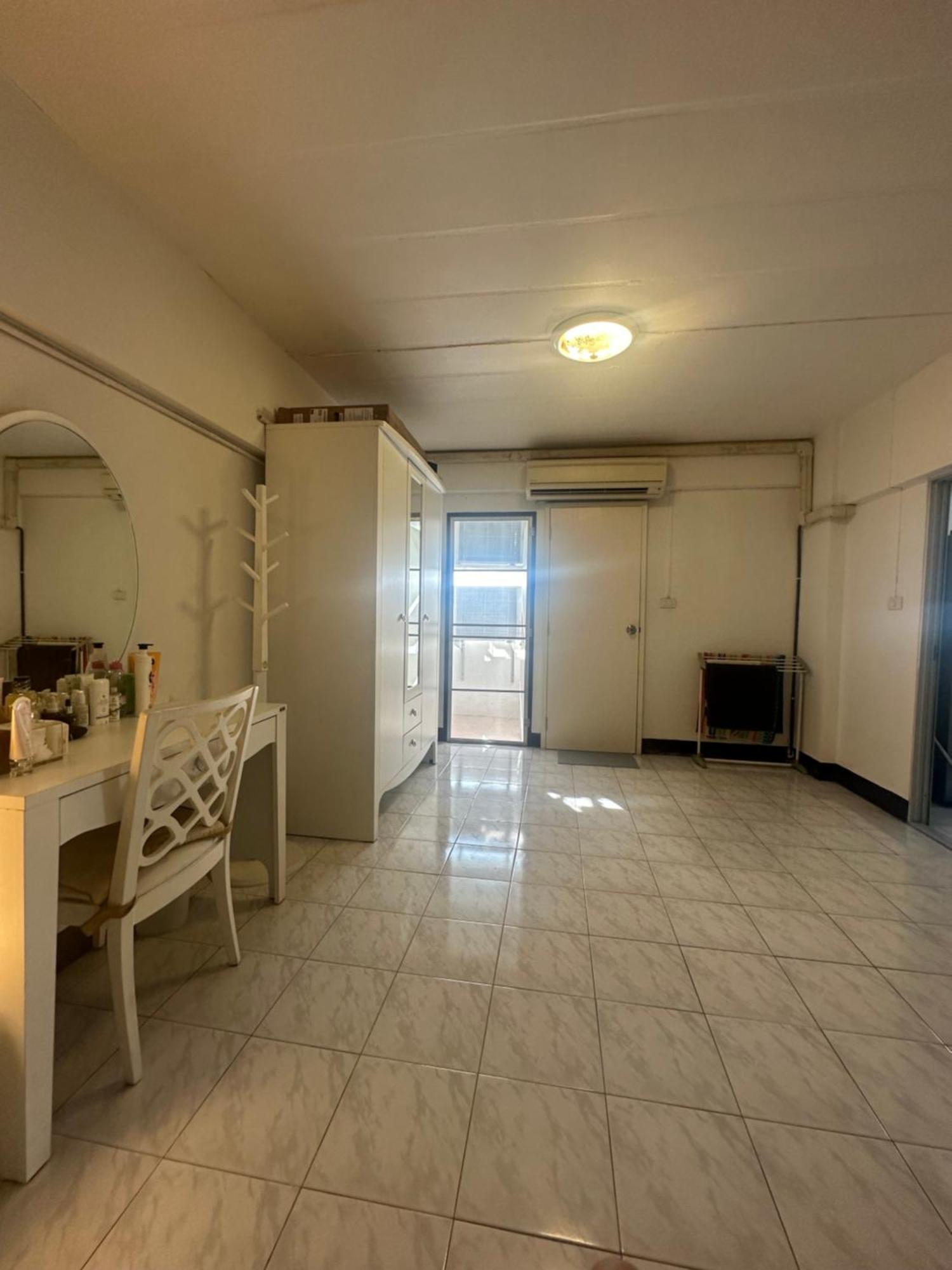 Apartment Mahasap Ramindhra Next To Mrt Station