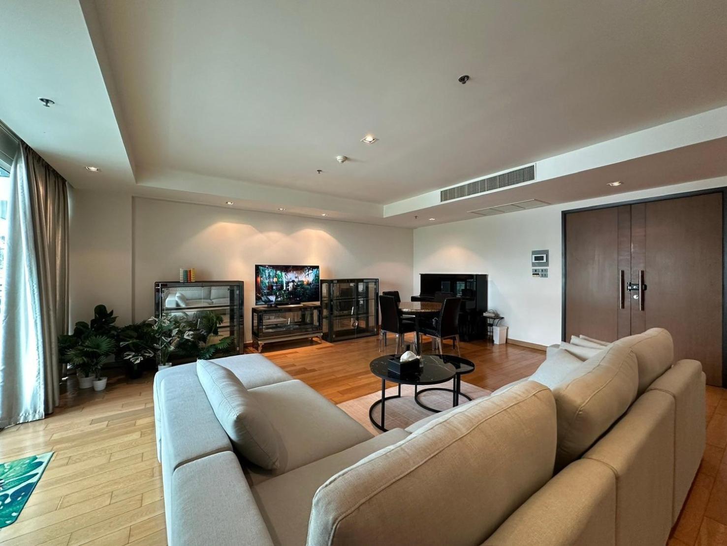 Private Penthouse In Sukhumvit Apartment