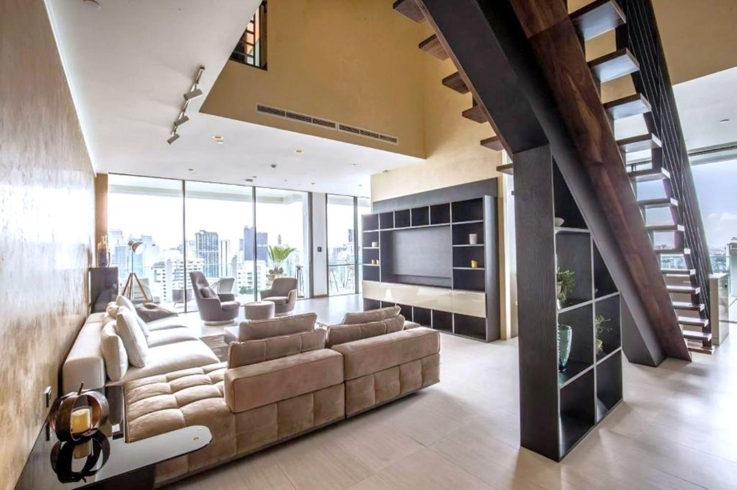 Super Luxury Large Over 230 Sqm 4 Bedroom Private Pool Phrom Phong High Floor