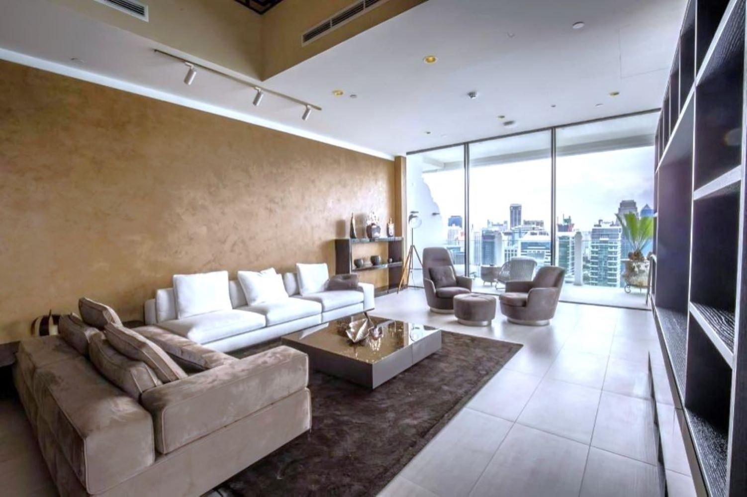 Super Luxury Large Over 230 Sqm 4 Bedroom Private Pool Phrom Phong High Floor Bangkok