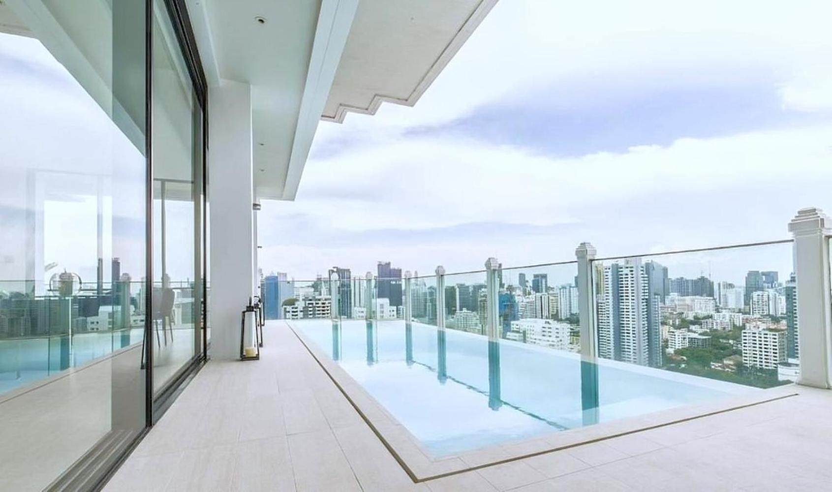 Apartment Super Luxury Large Over 230 Sqm 4 Bedroom Private Pool Phrom Phong High Floor Bangkok