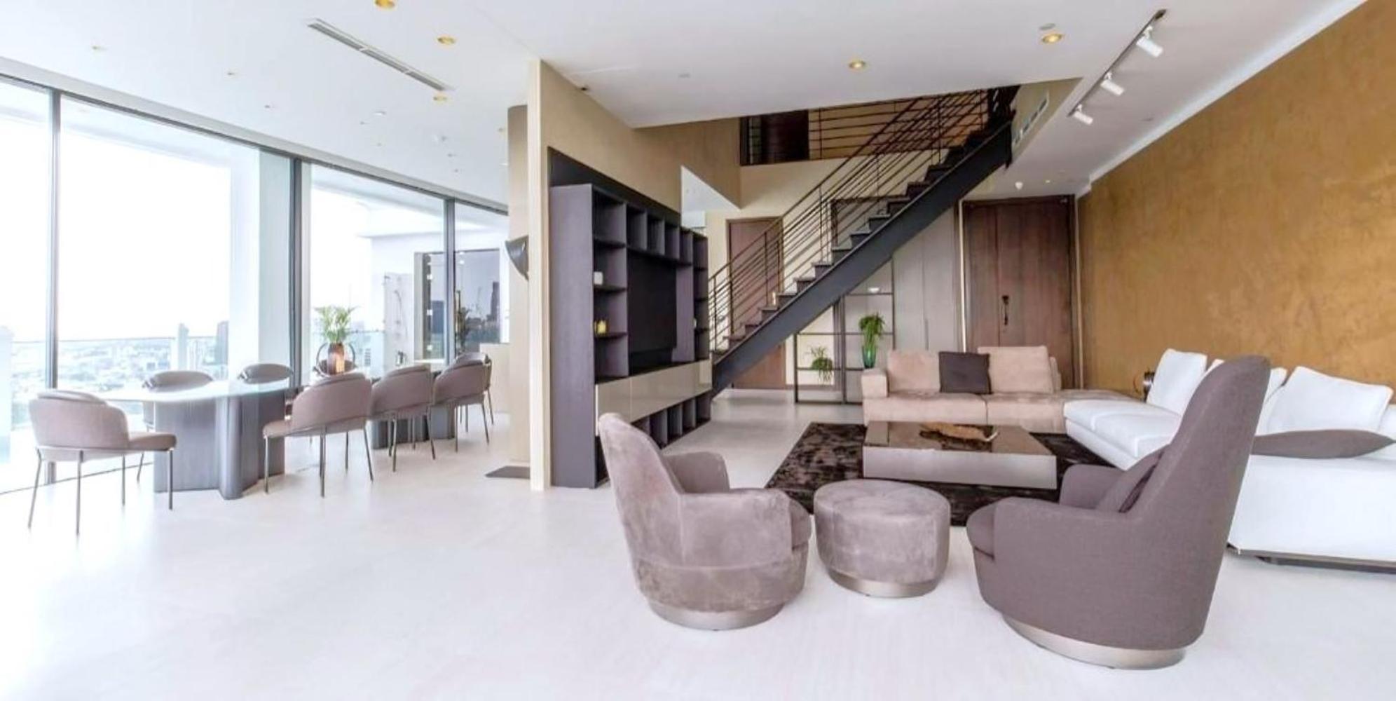 Super Luxury Large Over 230 Sqm 4 Bedroom Private Pool Phrom Phong High Floor * Bangkok