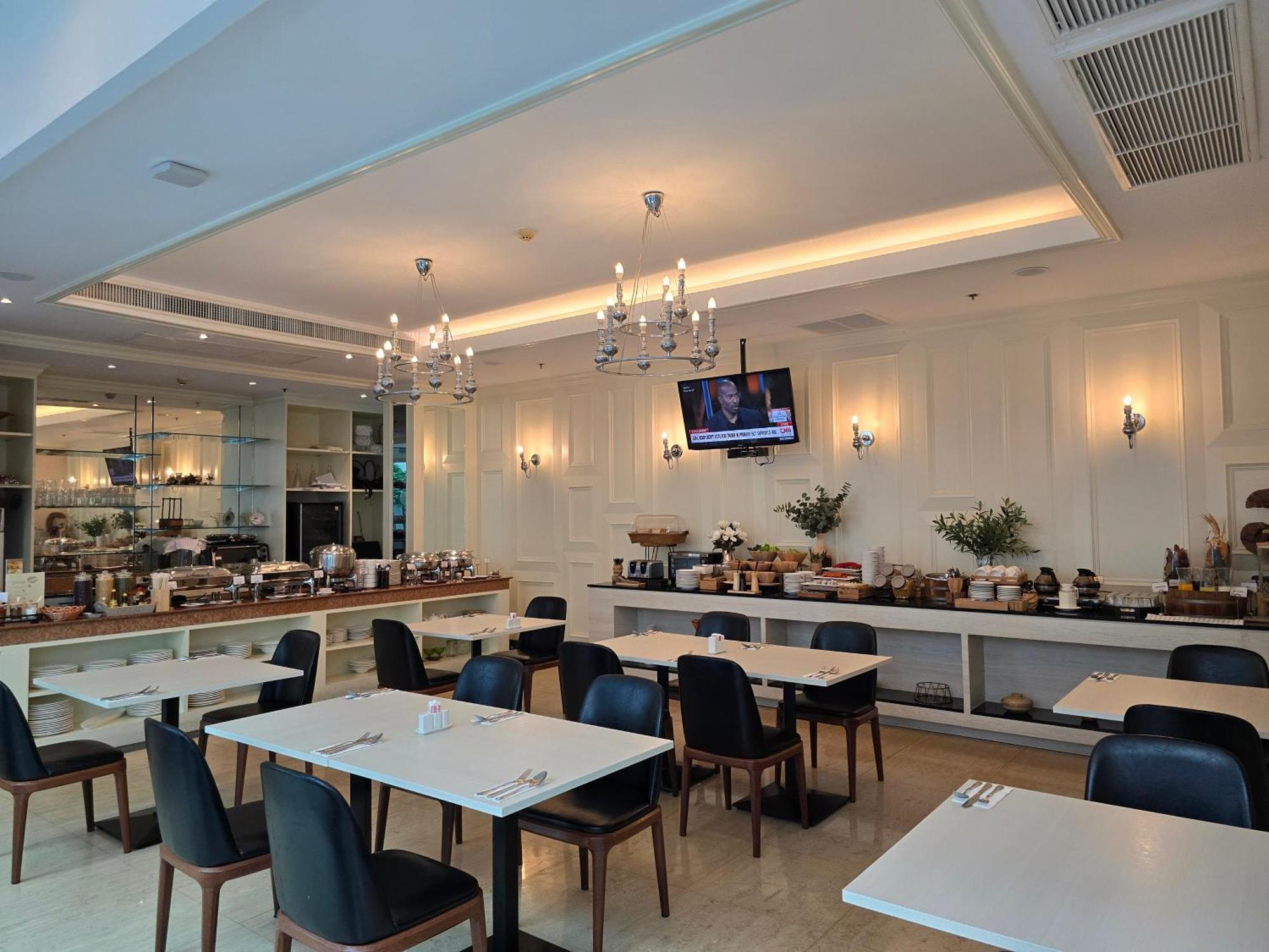 Hotel The Bless And Bangkok