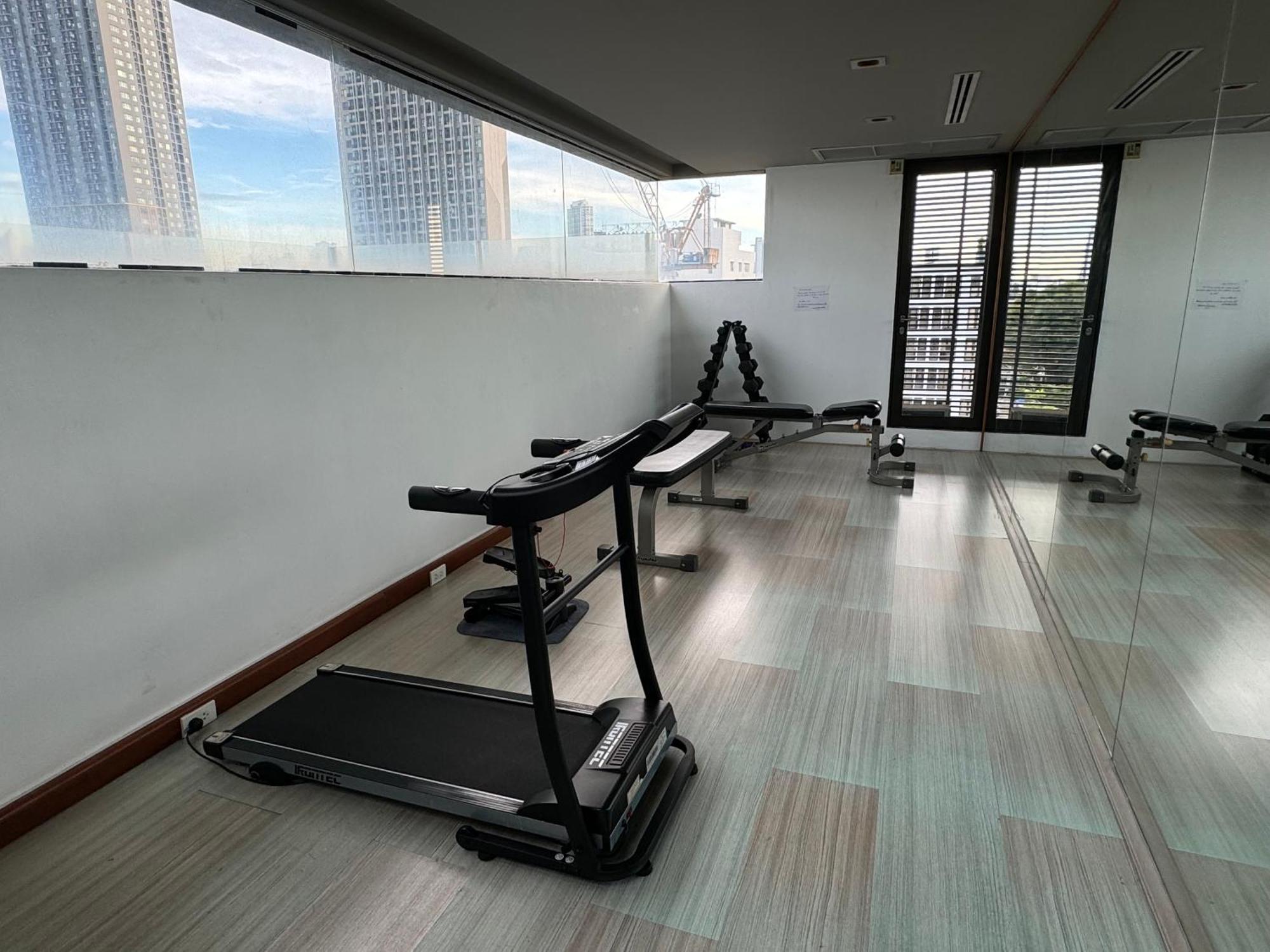 Appartamento W8 Rise Lux Condo, 3 Bedroom Penthouse, Hip Bkk 5 Min From Thonglo Bts Station, Ok After The Earthquake Bangkok