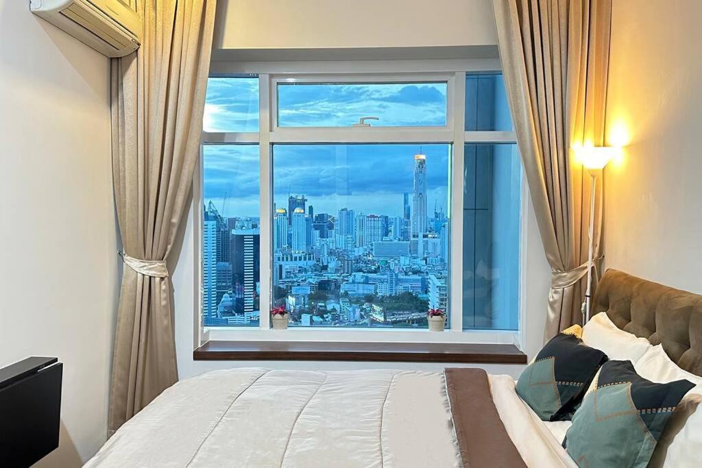 Circle Luxury View 42 Floor * Bangkok