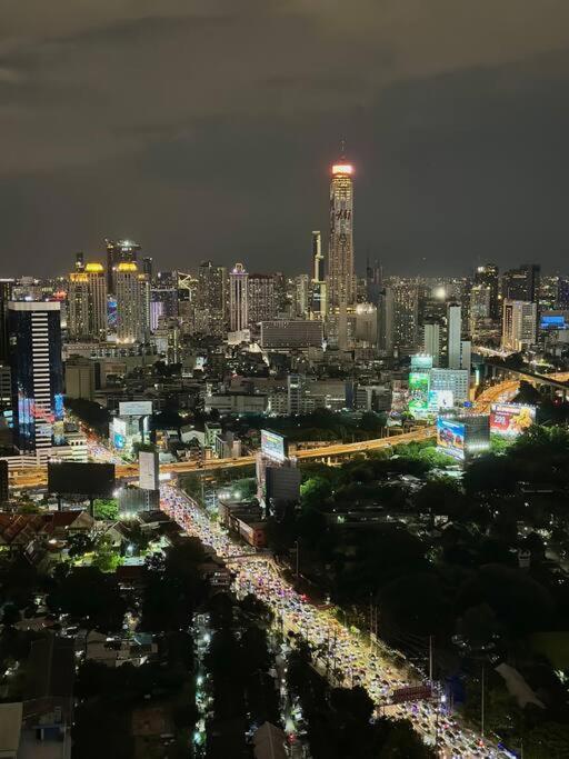 Circle Luxury View 42 Floor Apartment *