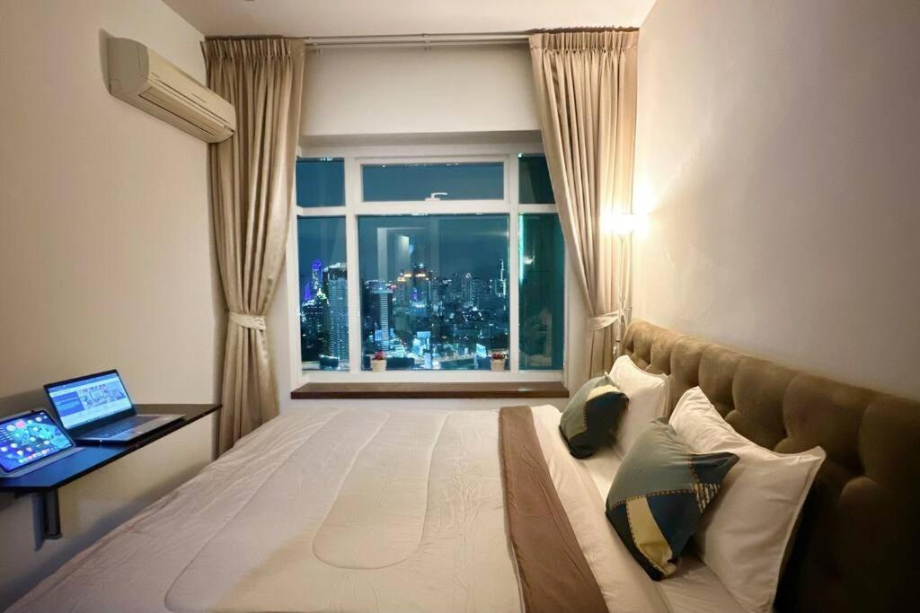 Circle Luxury View 42 Floor * Bangkok