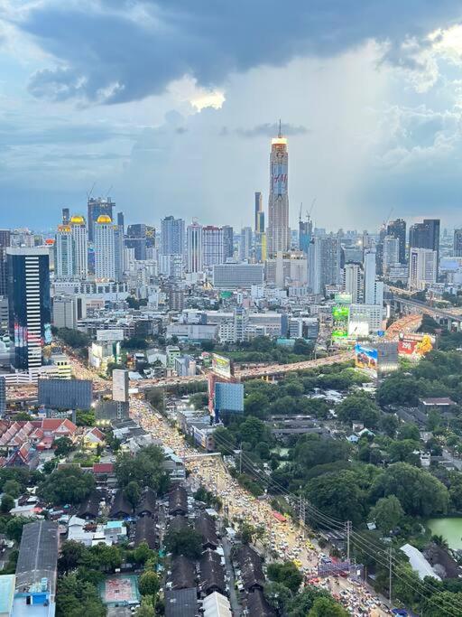 Circle Luxury View 42 Floor Apartment Bangkok