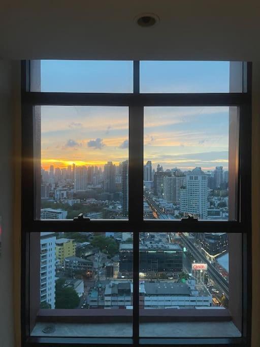Sunset L Pharkanong Bts *