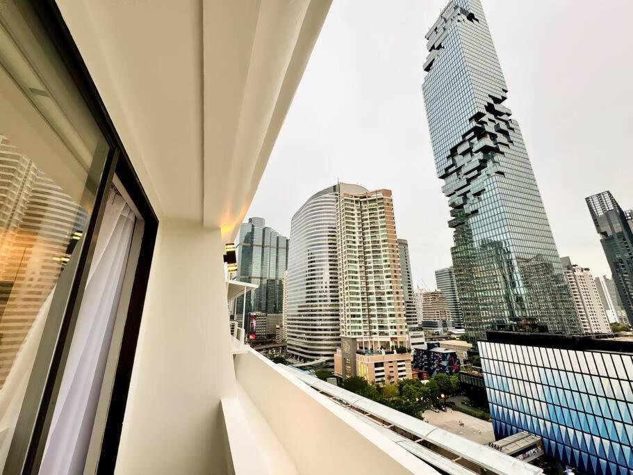 Appartement City Skyline Views 2-bed 2-bath, Center Of Silom *