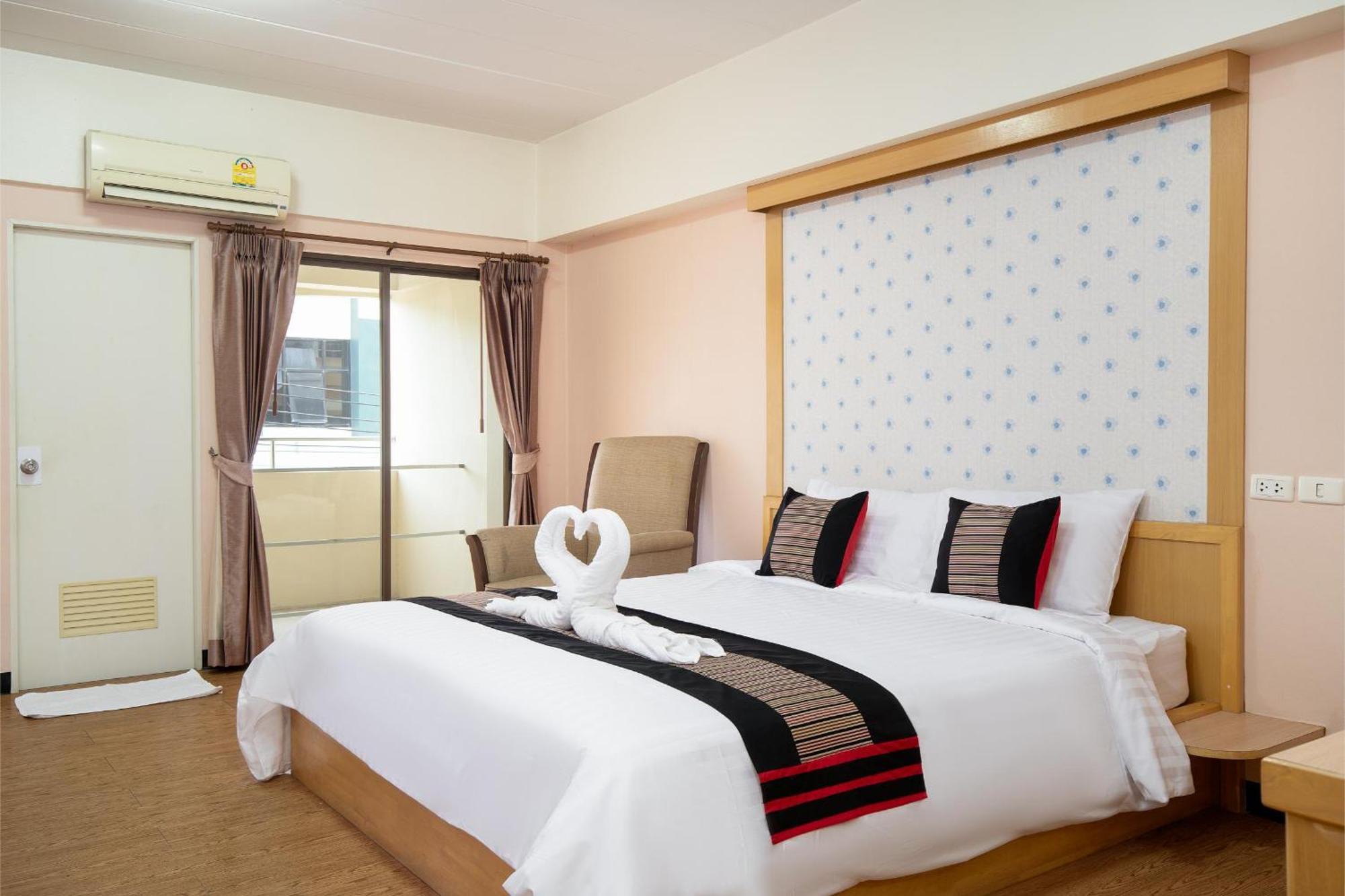 P-park Hotell 3*