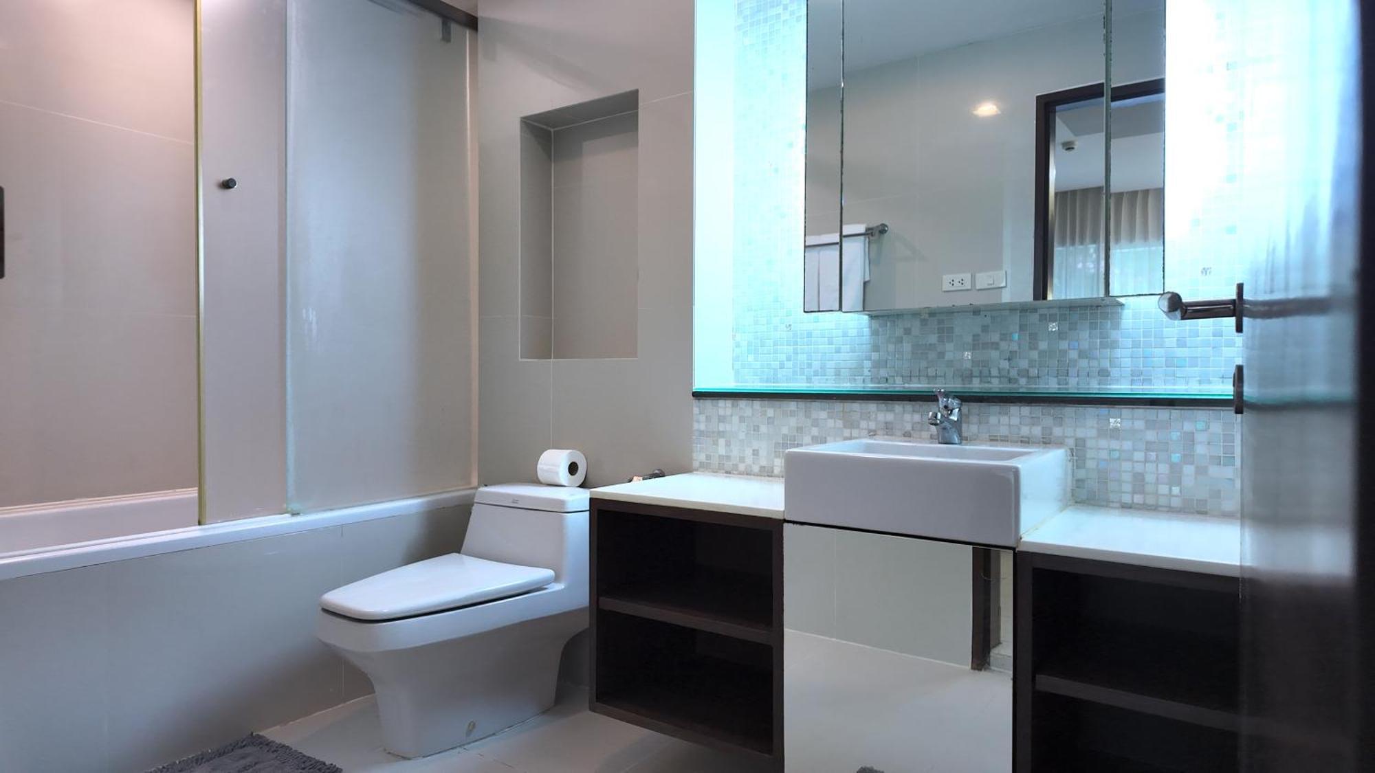 Charan Tower Residences By Aspira Hotel 3*