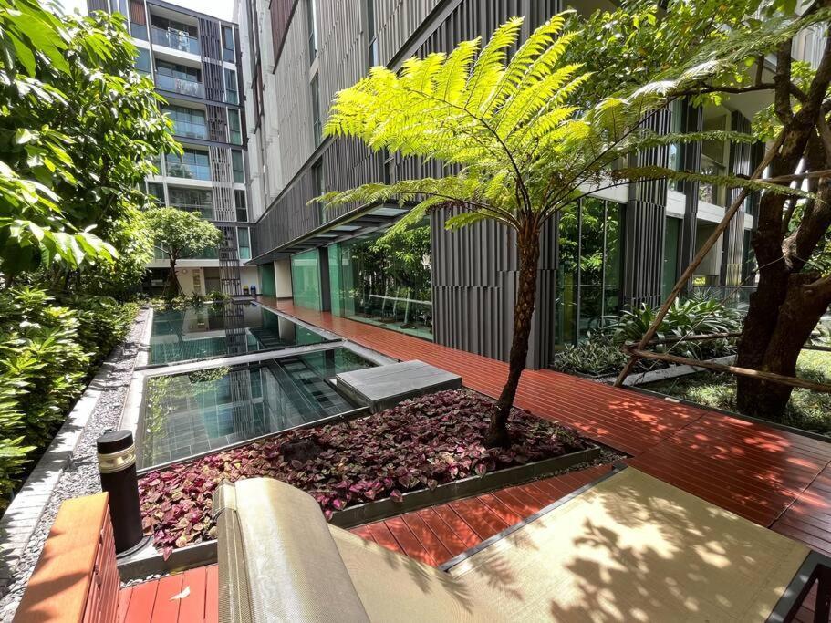 Cozy Garden-view 1bed 1bath 700m Bts Thonglor, 500m Samitivej Hospital, Fast 500mbps Wifi