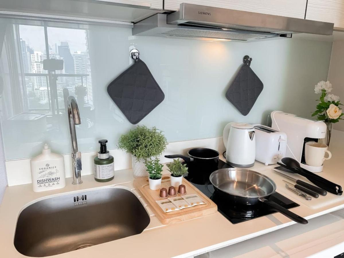 Stylish Modern 1br - Bts Phrom Phong - Ultra Fast Wifi Apartment Bangkok
