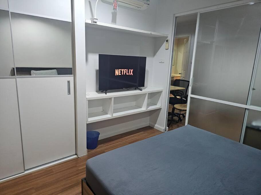 1 Cozy Near Siriraj Hospital Apartment Bangkok