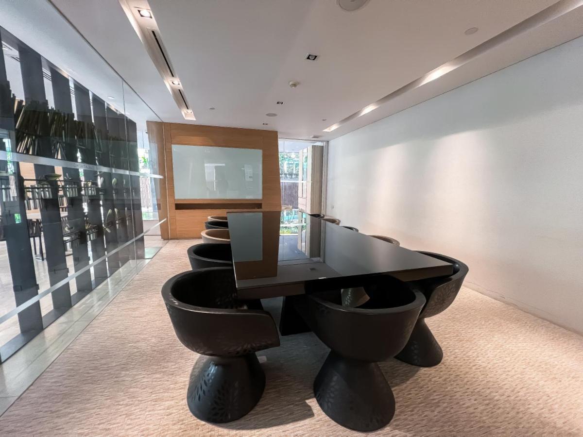 Transquil Residents 65 Sqm - Ultra Fast Wifi - Silom