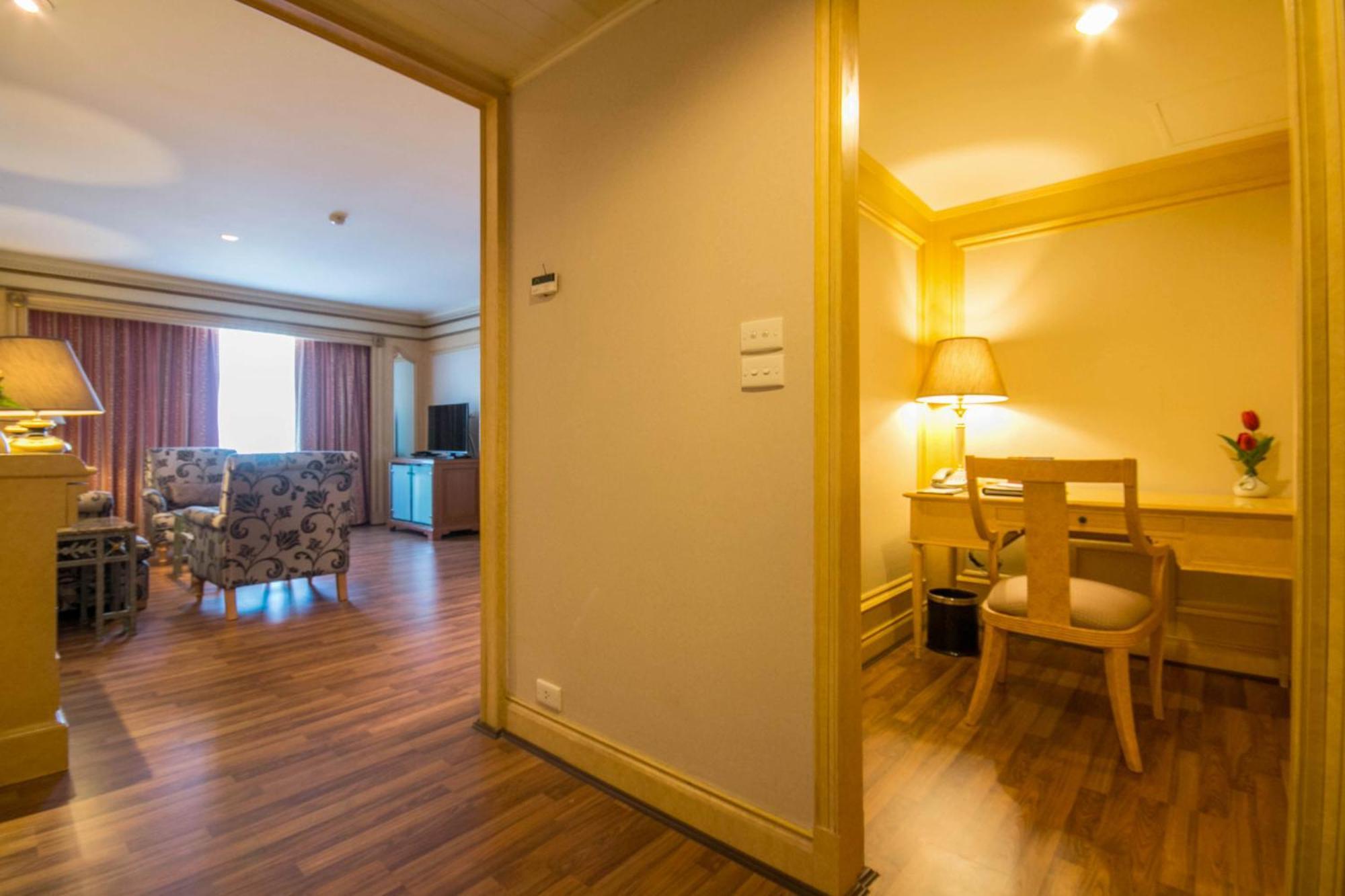 Golden Tulip Sovereign 4* Bangkok