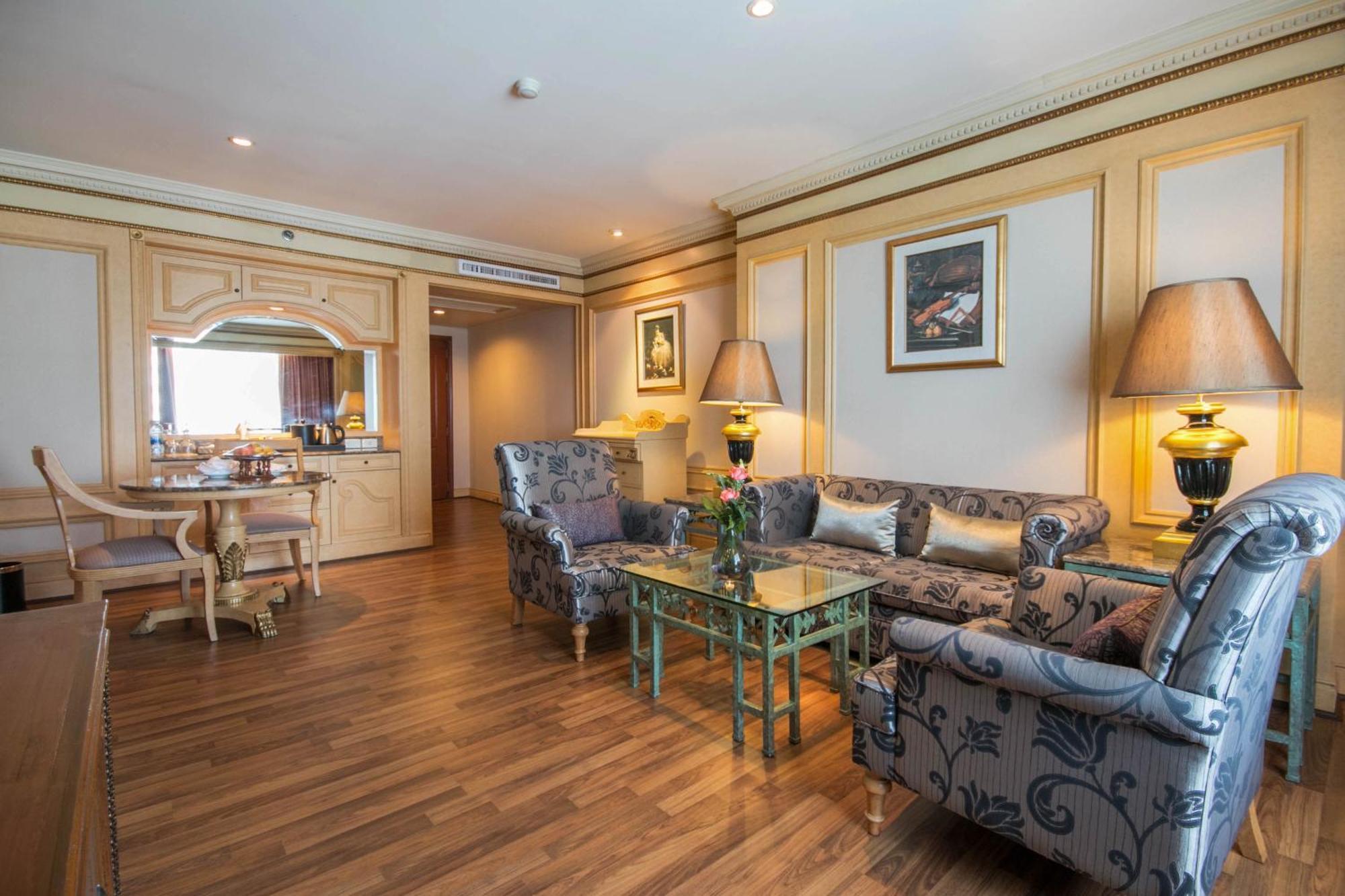 Golden Tulip Sovereign 4* Bangkok