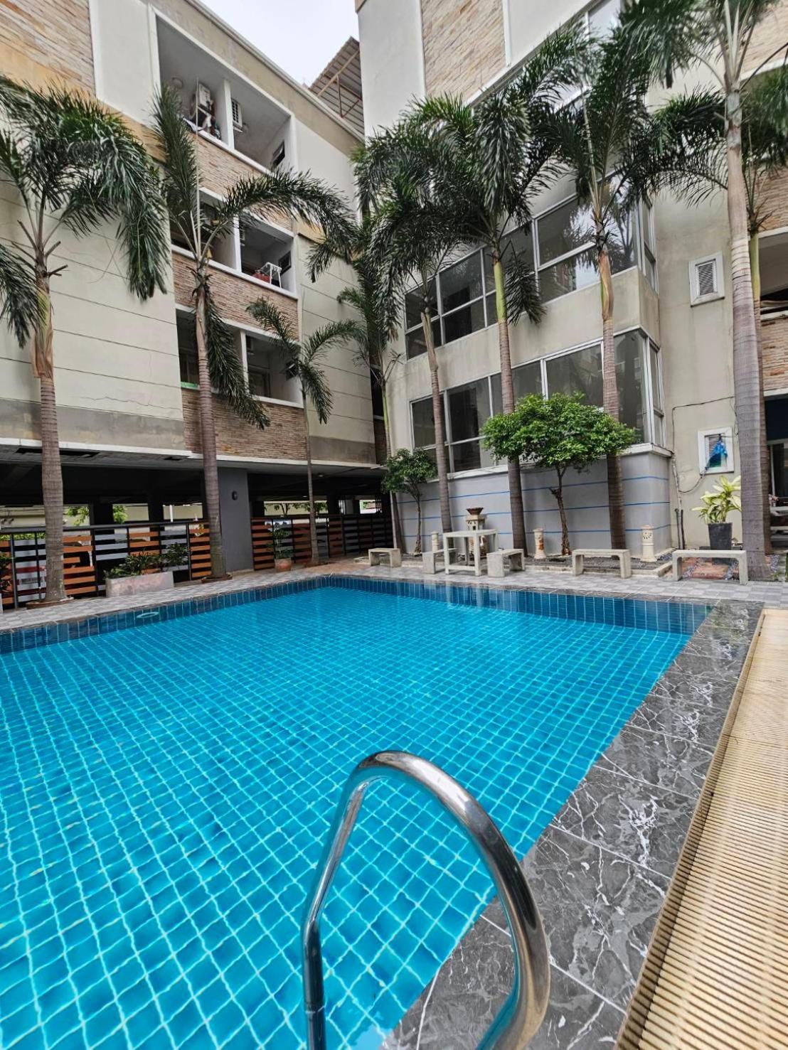 Hotell Diya 3*