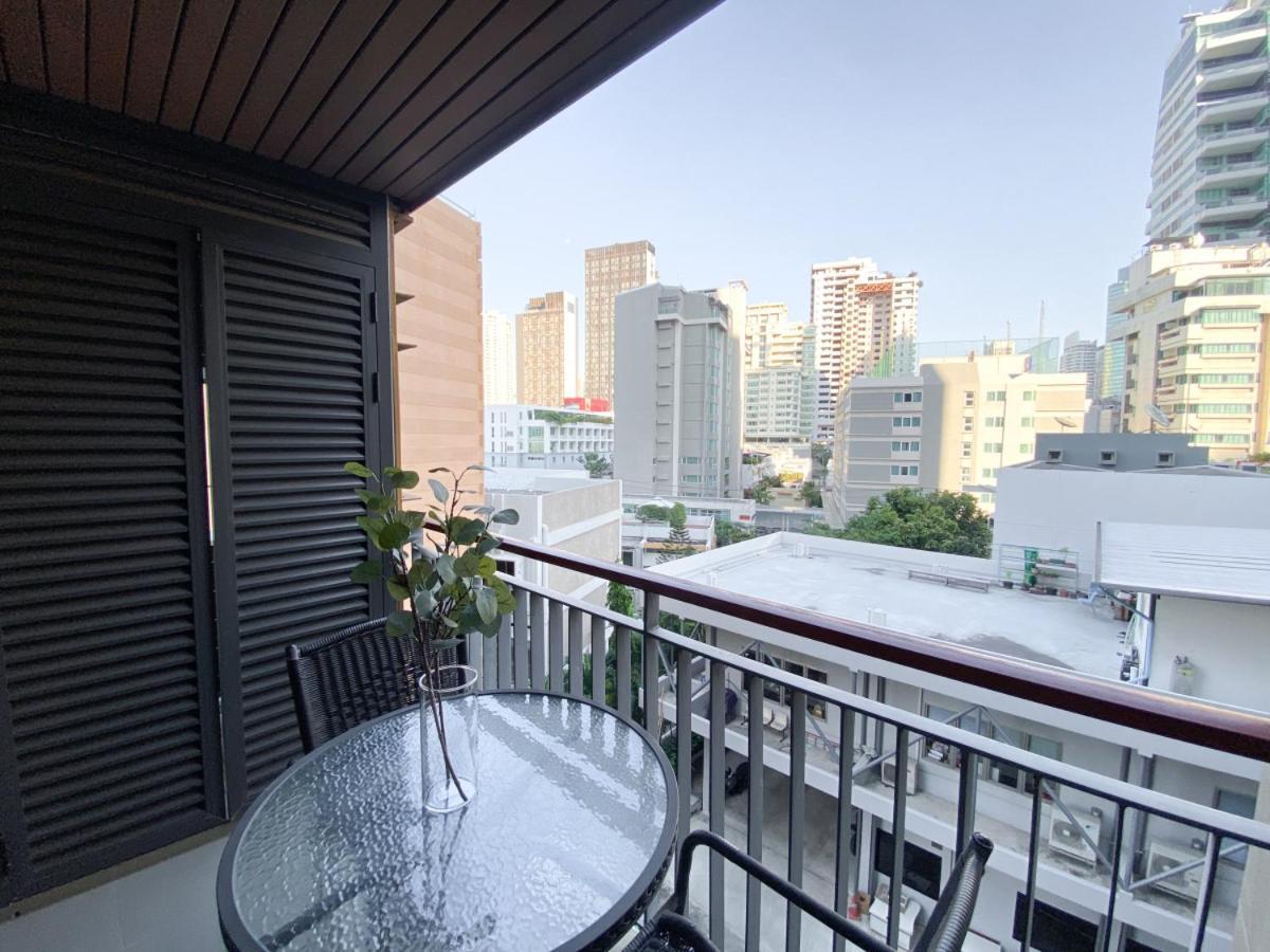 Holiday home 2br Modern Comfort At Vibrant Asok Bts Station