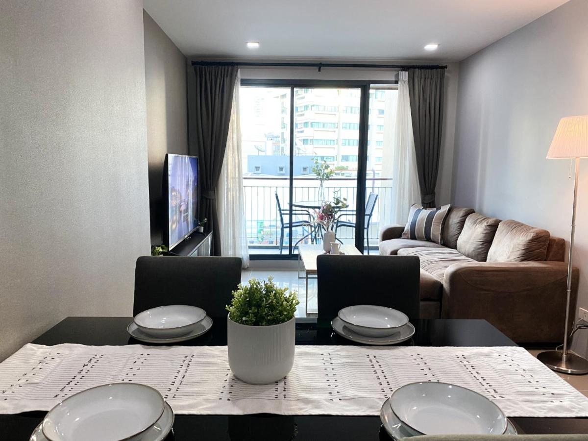 Holiday home 2br Modern Comfort At Vibrant Asok Bts Station *