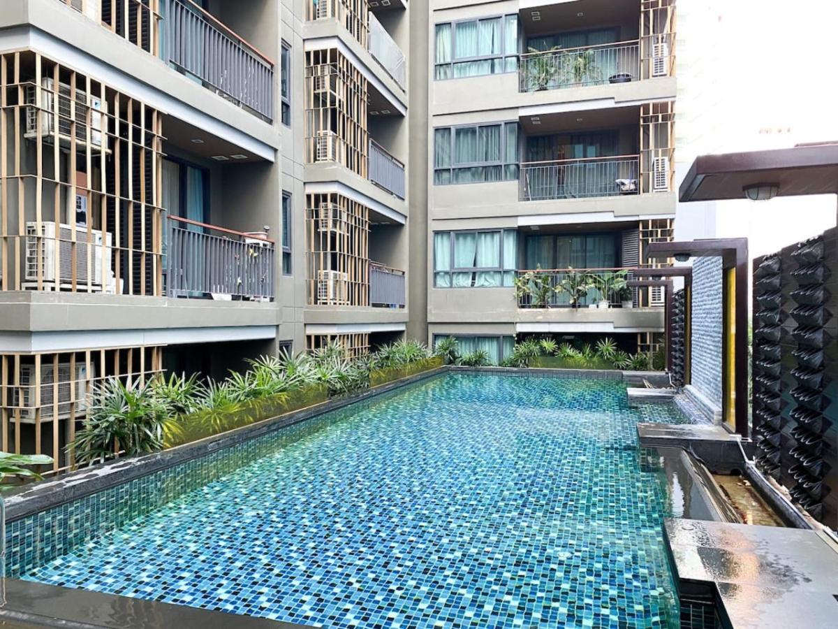 Holiday home 2br Modern Comfort At Vibrant Asok Bts Station Bangkok