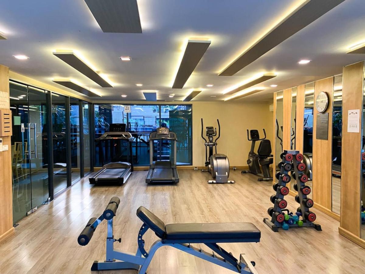 2br Modern Comfort At Vibrant Asok Bts Station Bangkok