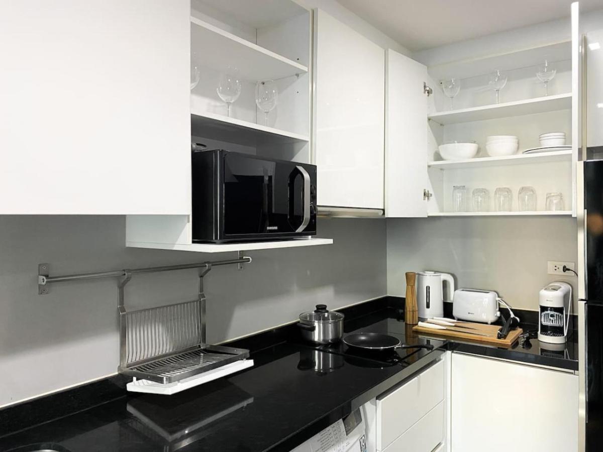 Holiday home 2br Modern Comfort At Vibrant Asok Bts Station *