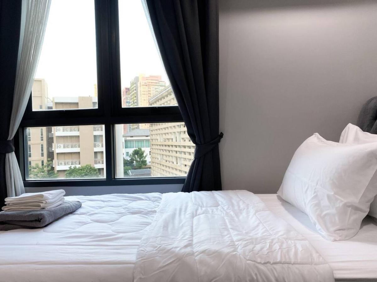 2br Modern Comfort At Vibrant Asok Bts Station Holiday home Bangkok