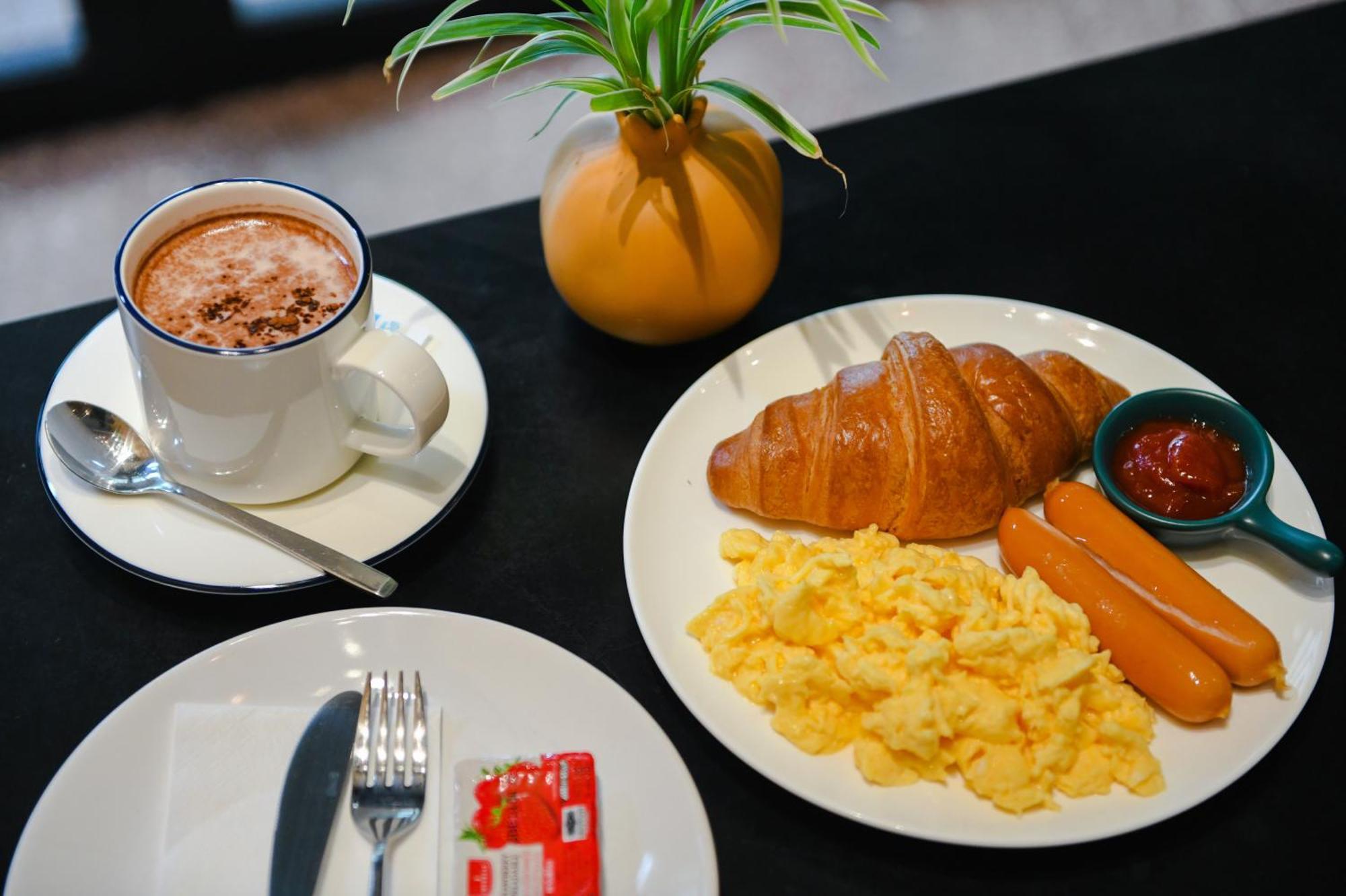 Nhà trọ Lub D Siam - Opposite Mbk & Next To Skytrain - Perfect For Shopping Lovers!