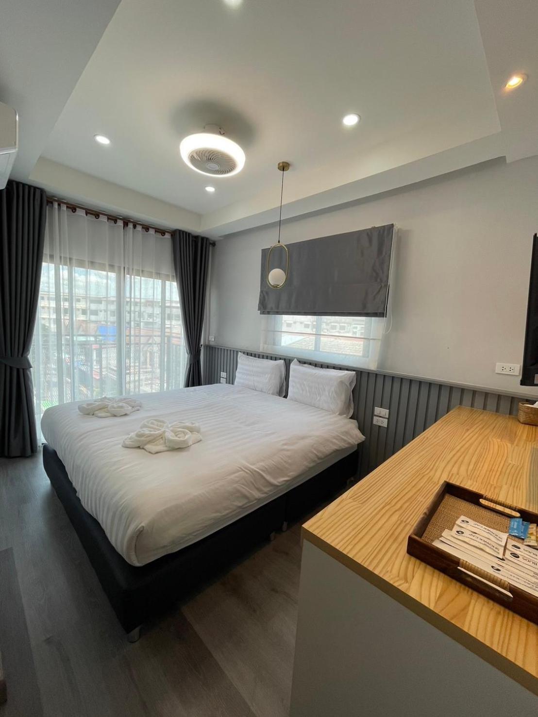 Acozyposhtel Khách sạn