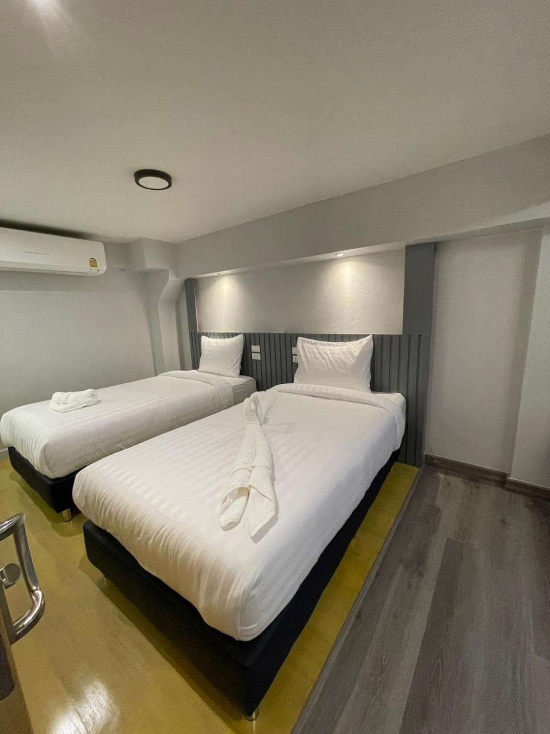 Acozyposhtel Khách sạn
