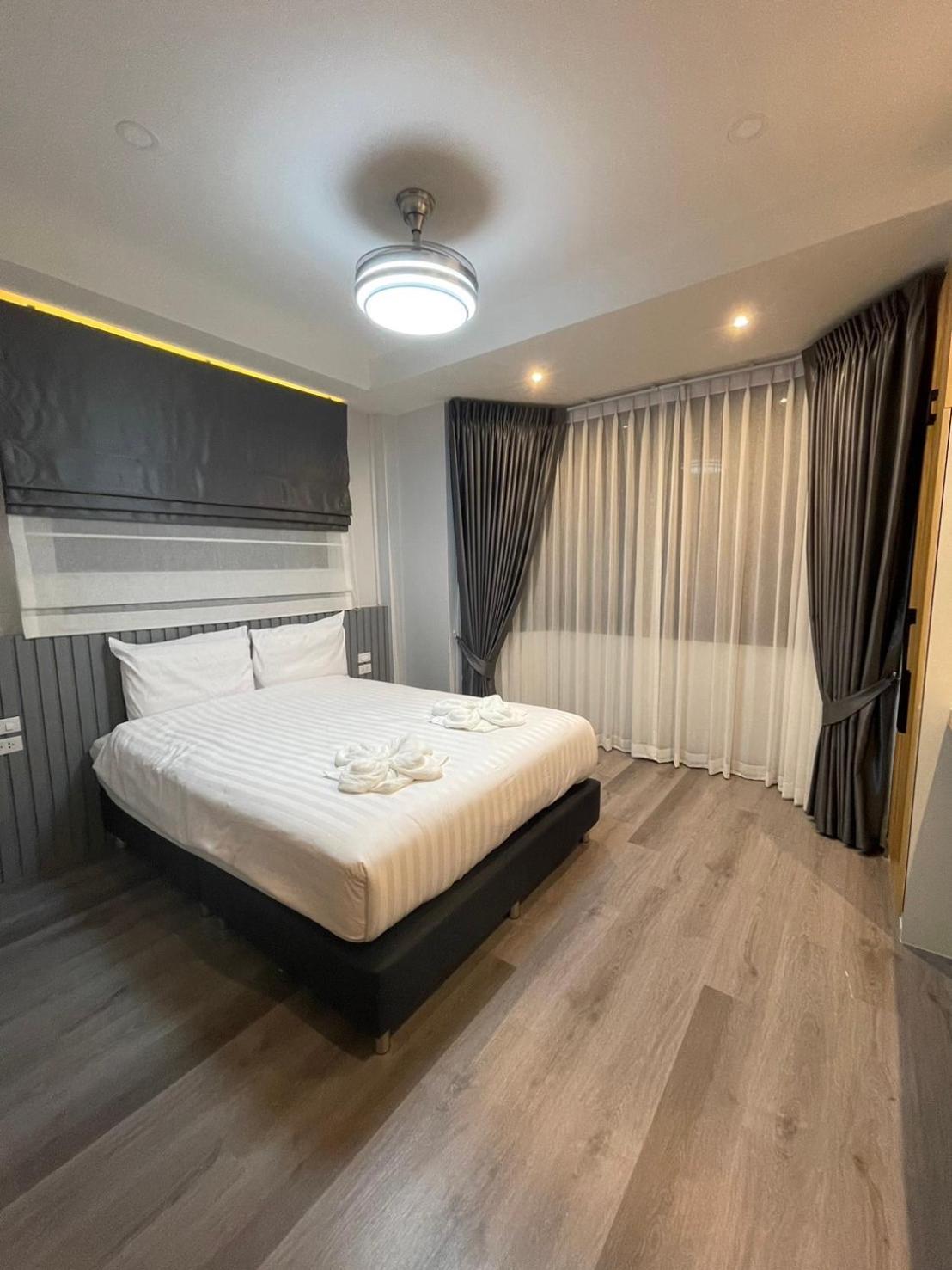 Acozyposhtel Khách sạn