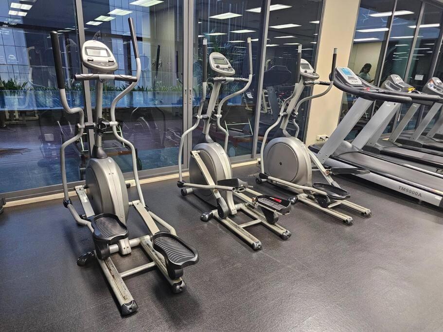 1br At Thonglor Bts Overlooking With Workspace Apartment Bangkok